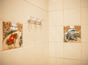 Отель Traveler's Hotel