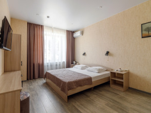 Отель Платон