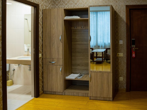 Отель Inga Yerevan