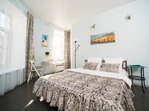 Квартира Капюшон Студия