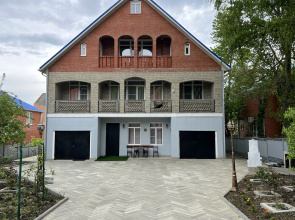 Dlya Bolshoj Semi na 14 Gostej Private House