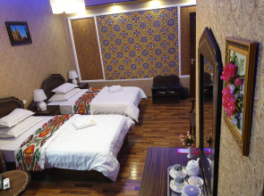 Отель Шарк Плаза