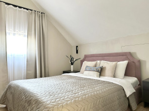 Частный Дом Барнхаус №2 на 10 гостей, с дровяной баней и горячим чаном