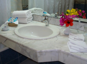 Turquoise Beach Hotel