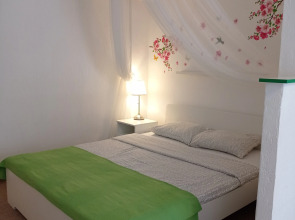 Апартаменты на Народной