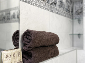 Апартаменты Шикарные трёхкомнатные в центре города вблизи Мамаева Кургана