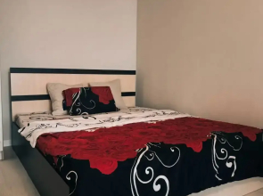 Na Schastlivoy Flat