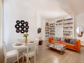 Квартира в стиле диско у Стрелки на Васильевском