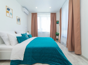 Apartamenty na 16 etaze s zavorazivausimi zakatami