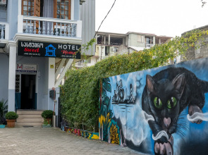 Отель Sweet Home at Ninoshvili 3