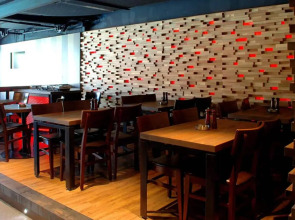 Отель Dubai Marine Beach Resort & Spa