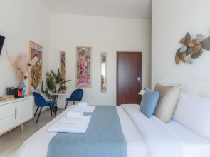 Naro Suites and Rooms