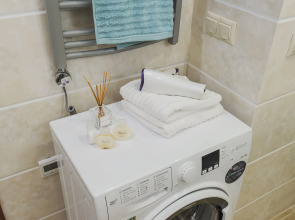 Квартира GM Apartments Стильная Трехкомнатная в центре рядом с МХАТ