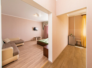 Апартаменты LikeHome на Мира