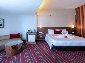 Отель Ambassador Bangkok Hotel