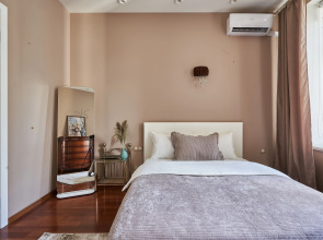 Апартаменты в Доходном доме на Патриарших прудах