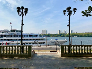 Апартаменты Причал 45 с  Видом в Парк