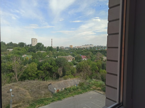 Квартира с видом на пойму реки Царица