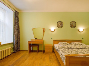 Апартаменты на Марата 22