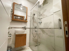 Апартаменты Newly Furnished Studios in Istanbul's Heart