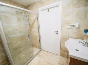 Отель Safran Suites