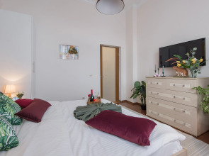 Квартира GM Apartments Стильная Трехкомнатная на Бульварном кольце