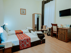 Отель Imperial Palace