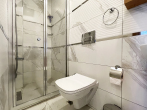 Апартаменты City Center Serenity: Stylish Studios