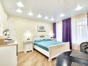 Critic Otdykhaet na Liteynom Deluxe Living quarters