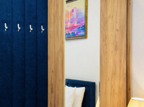 Отель Garnet Mir