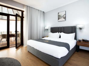 Отель Krokus Plaza