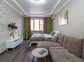 Uyutnaya Ryadom S Parkom Galitskogo Flat