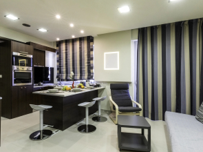 Rhodes Central Suite Apartments