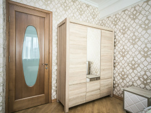 Апартаменты 3 комнатные Интернациональная 2 Центр города