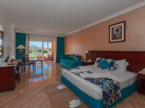 Malikia Resort Abu Dabbab Hotel