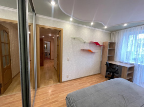 Квартира Двухкомнатная на Шило 192