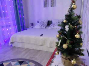 Novaya Sovremennaya Studiya S Vidom Na Roschu Flat