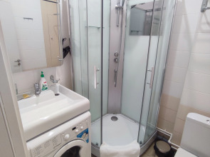 Апартаменты Салют на 12 этаже