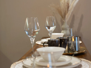 Квартира Vintage Haven Studio - Bohemian Style in Alliance Palace