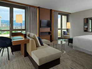 Sheraton Grand Tbilisi Metechi Palace Hotel