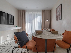 Квартира с большим балконом у метро