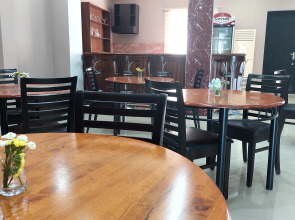 Отель Max Comfort