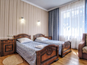 Отель Кавказ