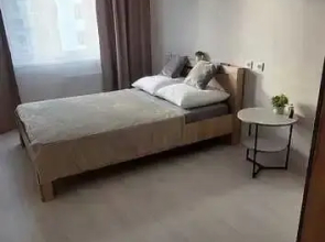 Na Ulitse Spandaryana 1 Flat