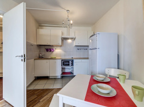 Апартаменты Гости Любят у метро Московская на Космонавтов