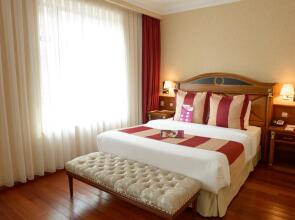 Отель Crowne Plaza Minsk