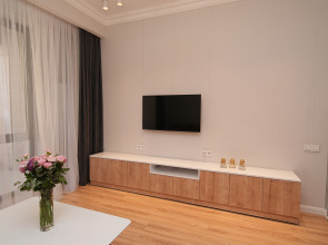 Апартаменты улучшенные с балконом от Sweet Home