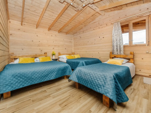 "bronau Rayskiy Ugolok" Guest House