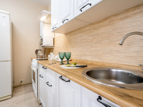 Апартаменты 1+ по Ивана Захарова 9/1