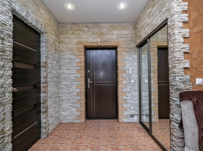 Квартира рядом с Мнтк им. Федорова и Ск Заря